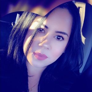 Meet your Posher, Veronica